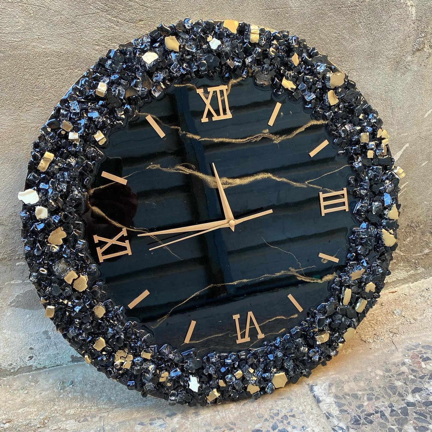 Luxury Black Resin Art Wall Clock